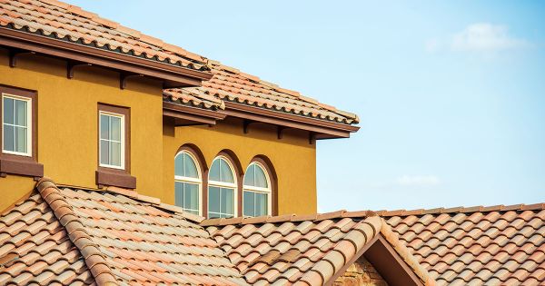 How to Determine When a Home Needs a New Roof